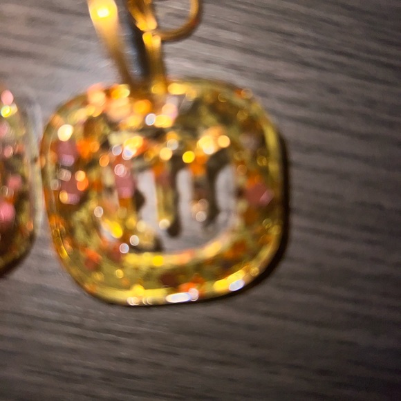 Keychain - Picture 2 of 12